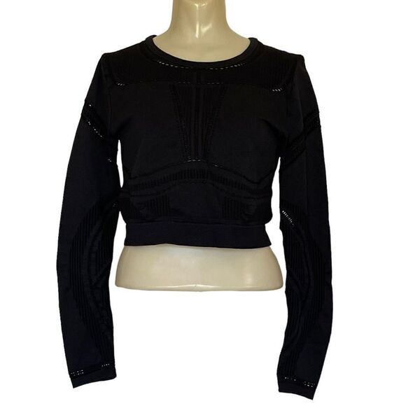 Fabletics Jaymee Cropped Mesh Cutout Long Sleeve Train Yoga Fitted Athletic Top - Picture 4 of 16
